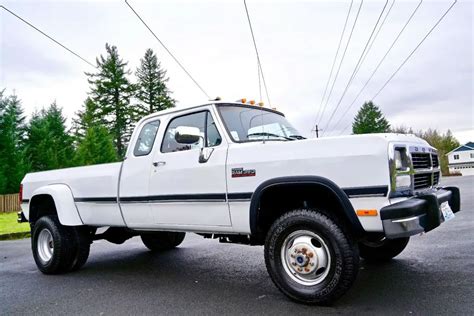 used dodge 3500 diesel 4x4.
